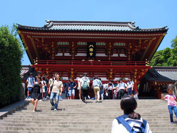 鶴岡八幡宮の本宮